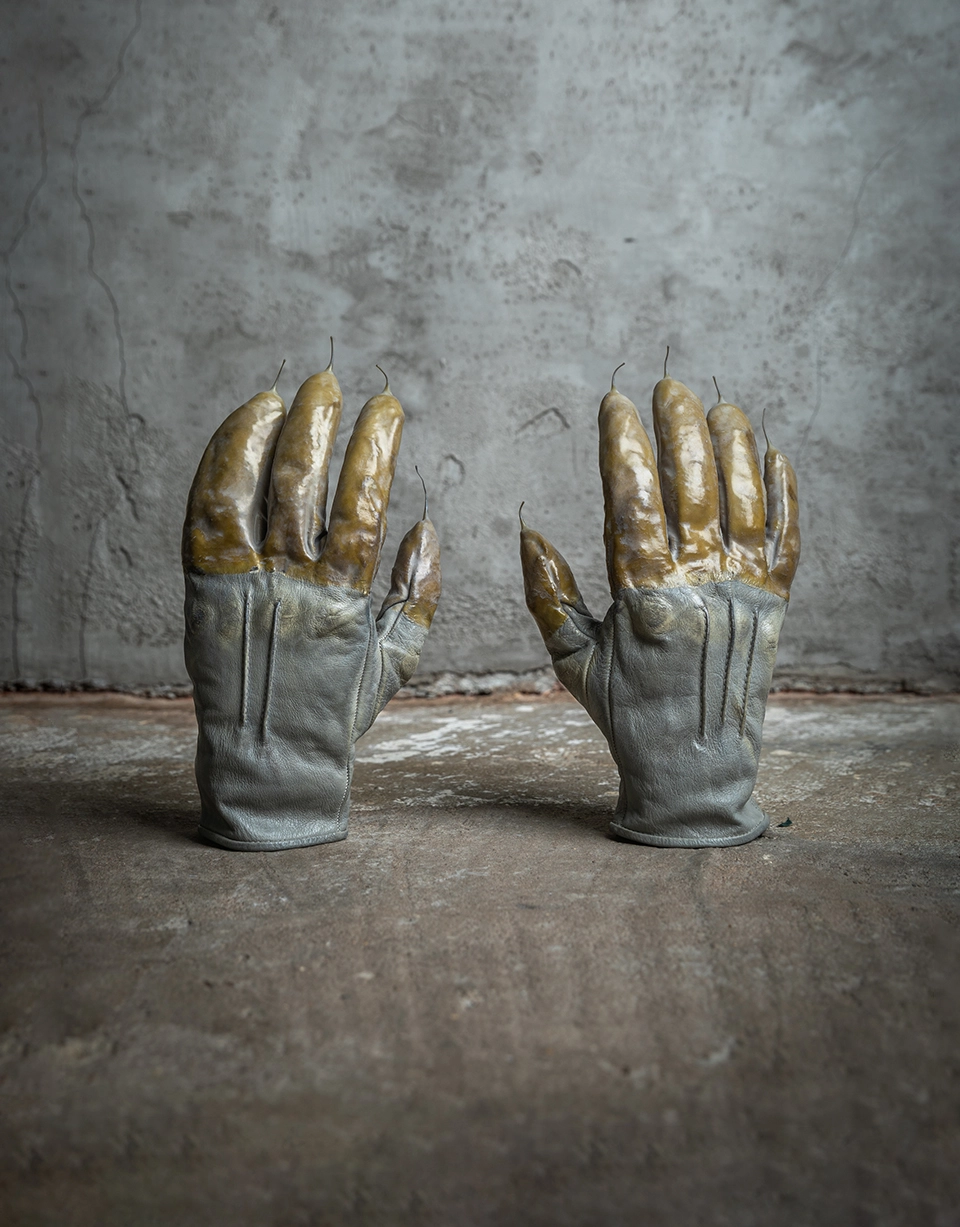 O.DYED DRIP-RUBBERED LEATHER GLOVES/33