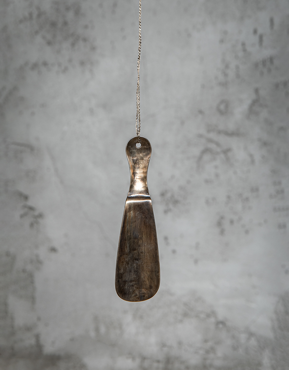 SILVER SHOE HORN