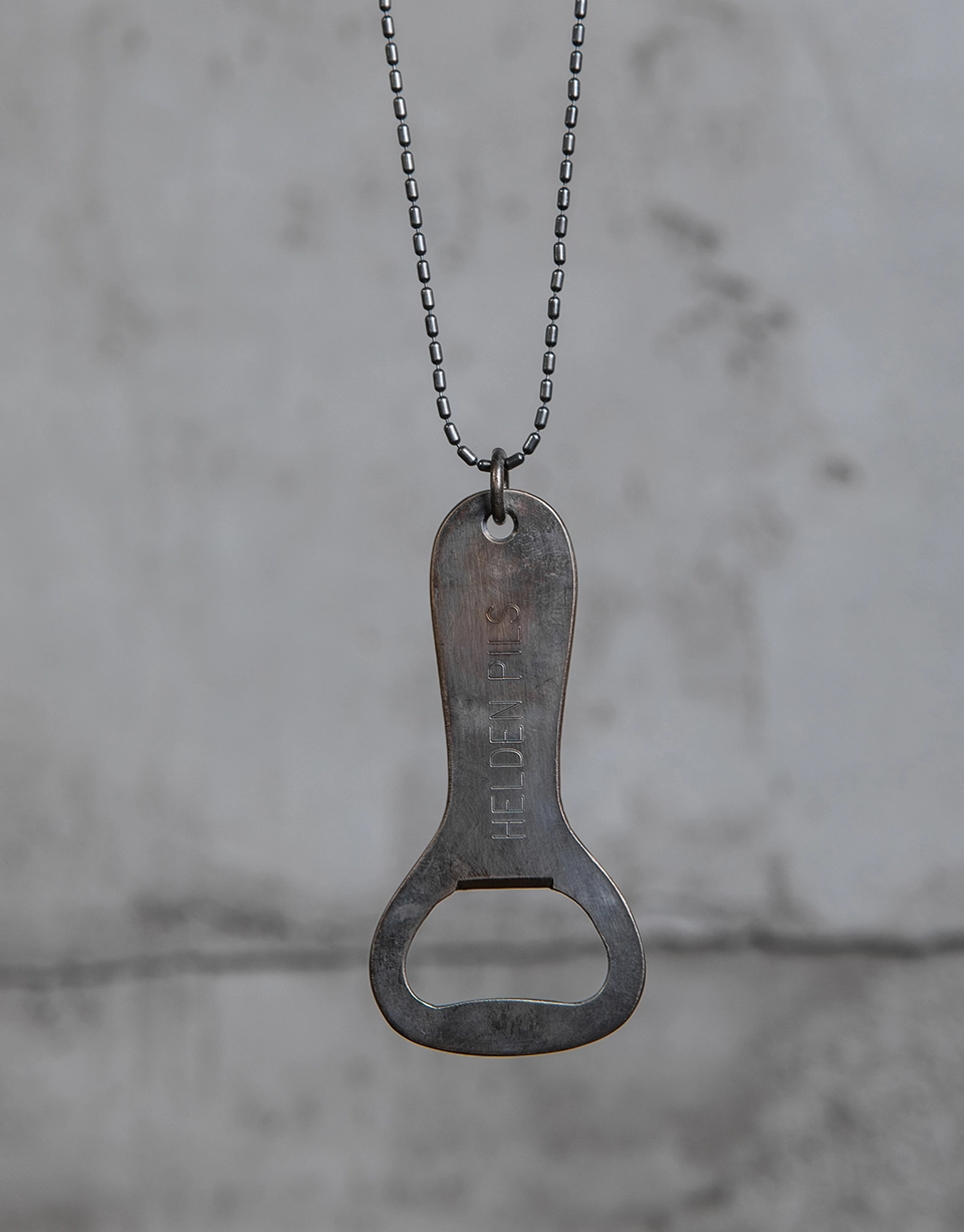 SILVER BOTTLE-OPENER CHAIN