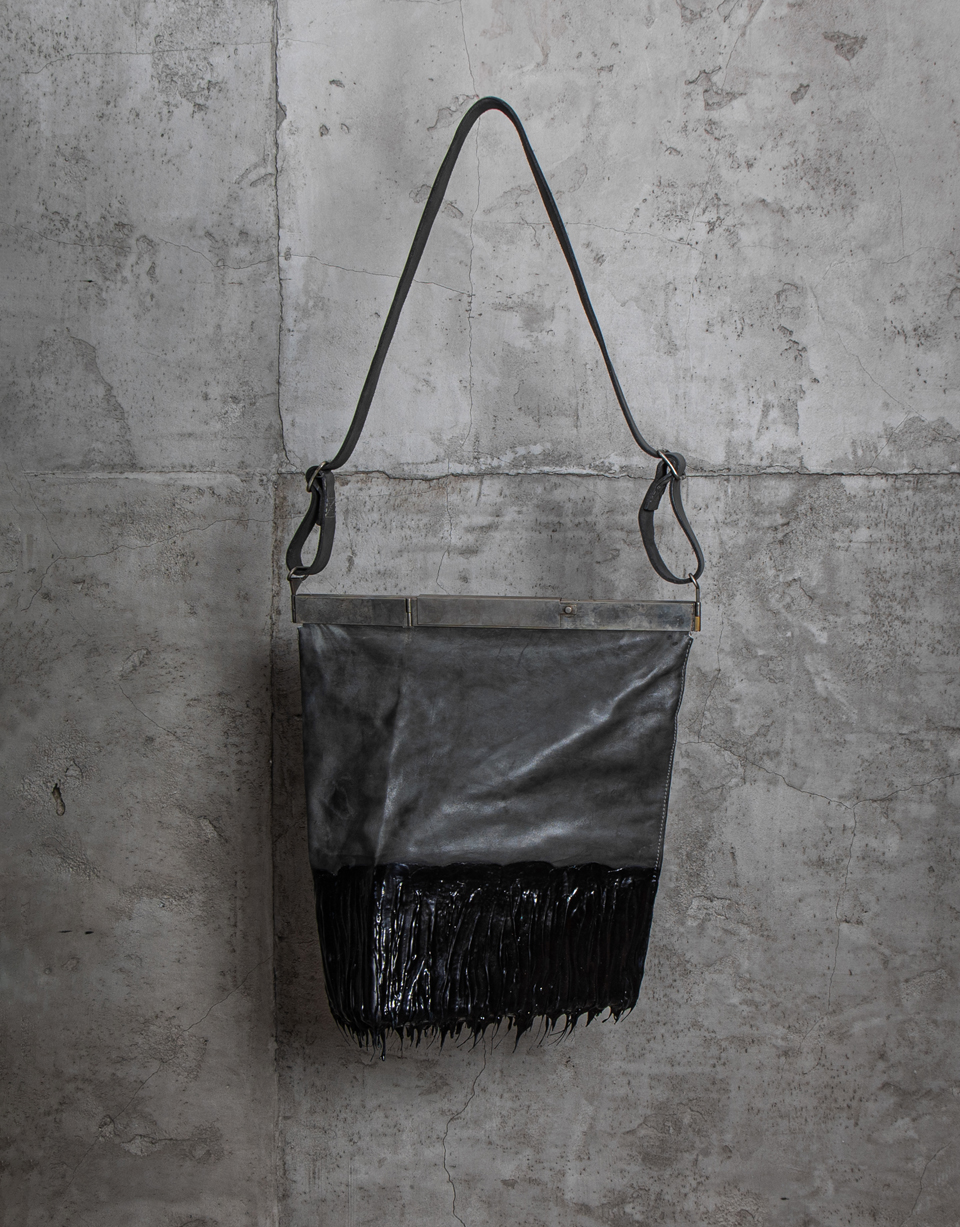 O.DYED DRIP-RUBBERED MULTI-DIM. BAG/19