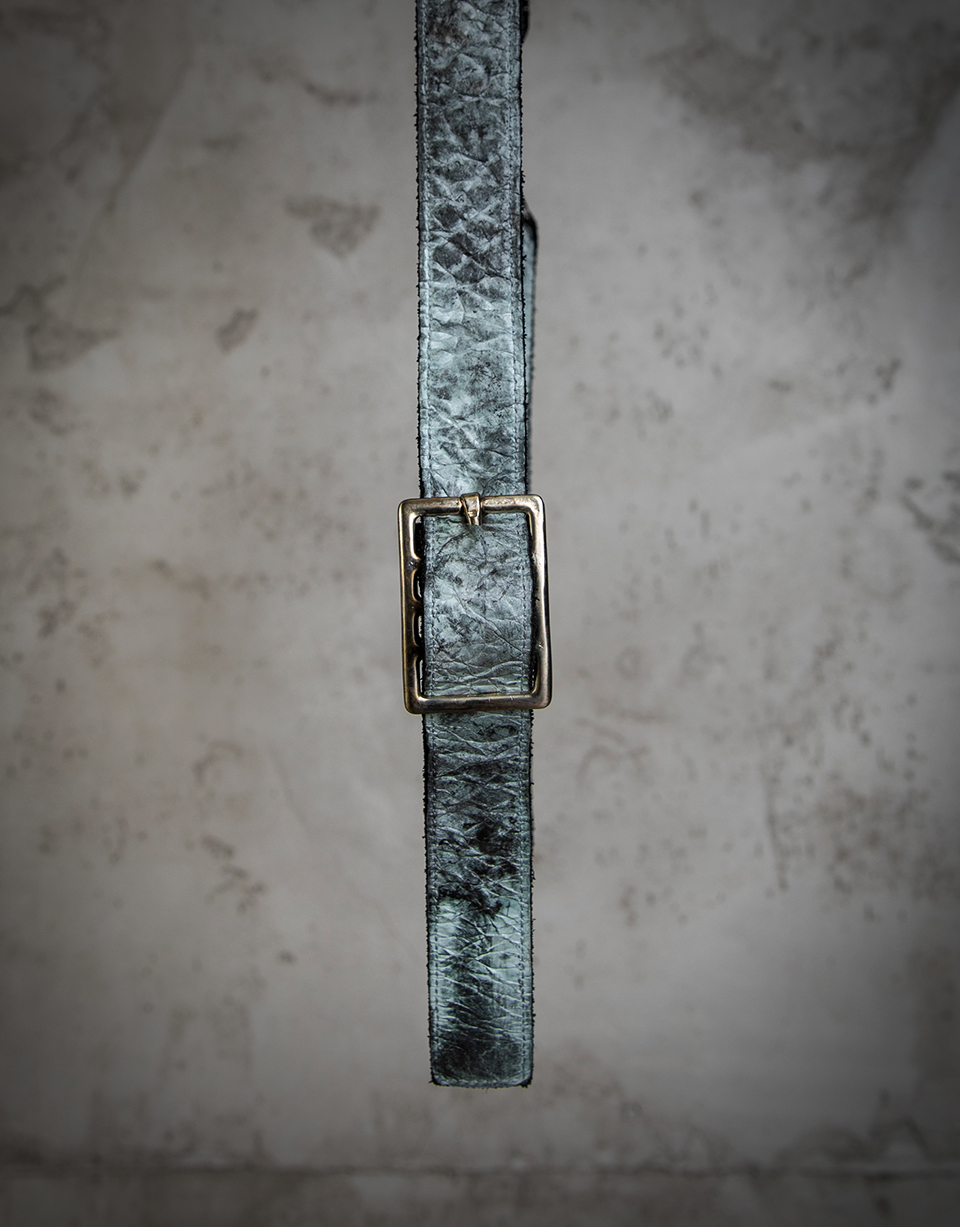 TONNEAU PAPER DART BELT/010