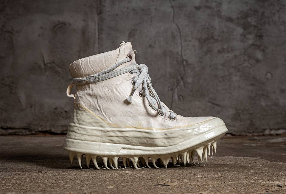 O. D. ONE-PIECE, DRIP-RUBBERED SNEAKERS/01/rooms