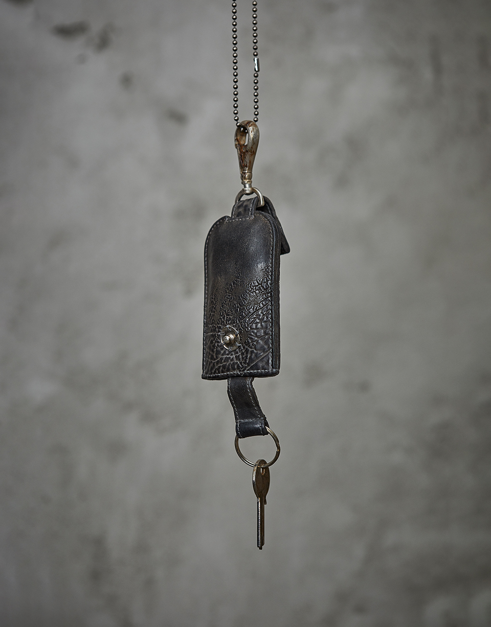 SILVER HOOK KEY LEATHER CASE/19