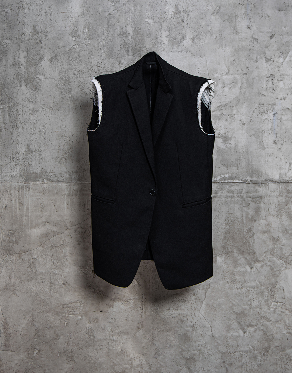 STIRRED, UNSLEEVED, UNLINED, CHAIN SEAM 1 B. JACKET/wim/10