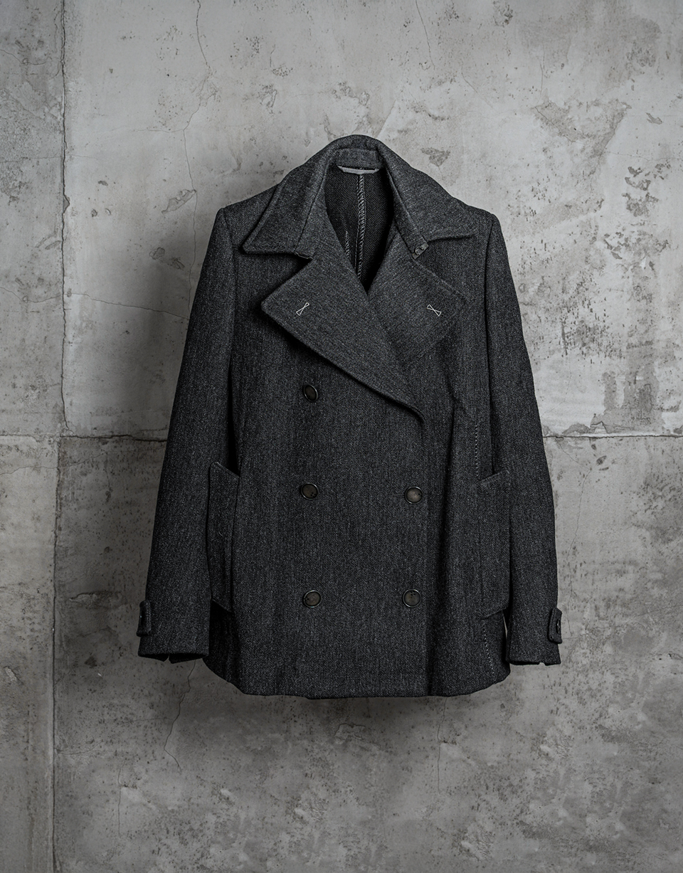UNLINED VISIBLE OVERLOCK ONE-PIECE, DEAD END CABAN/9