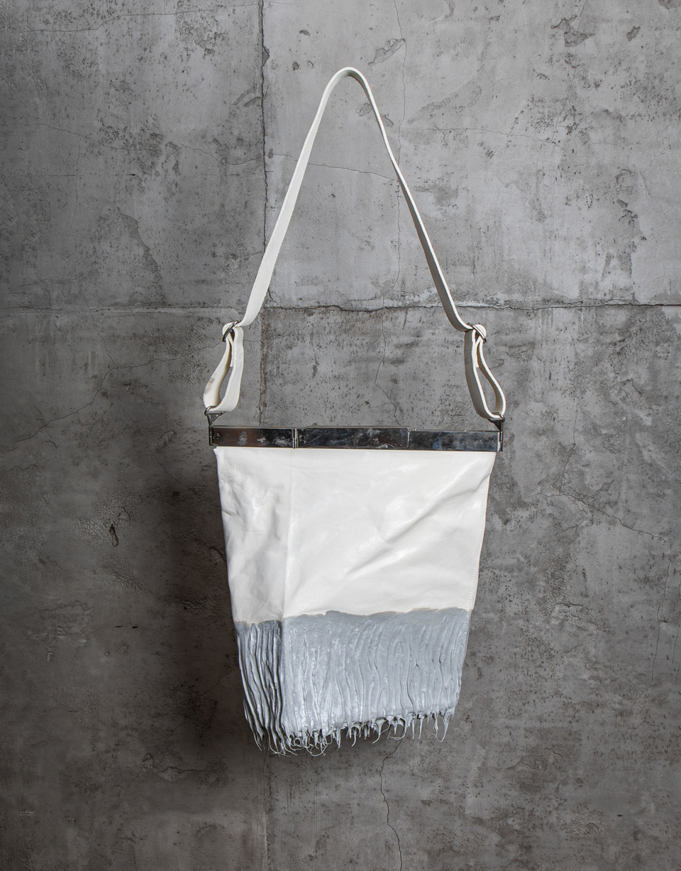 O.DYED DRIP-RUBBERED MULTI-DIM. BAG/01