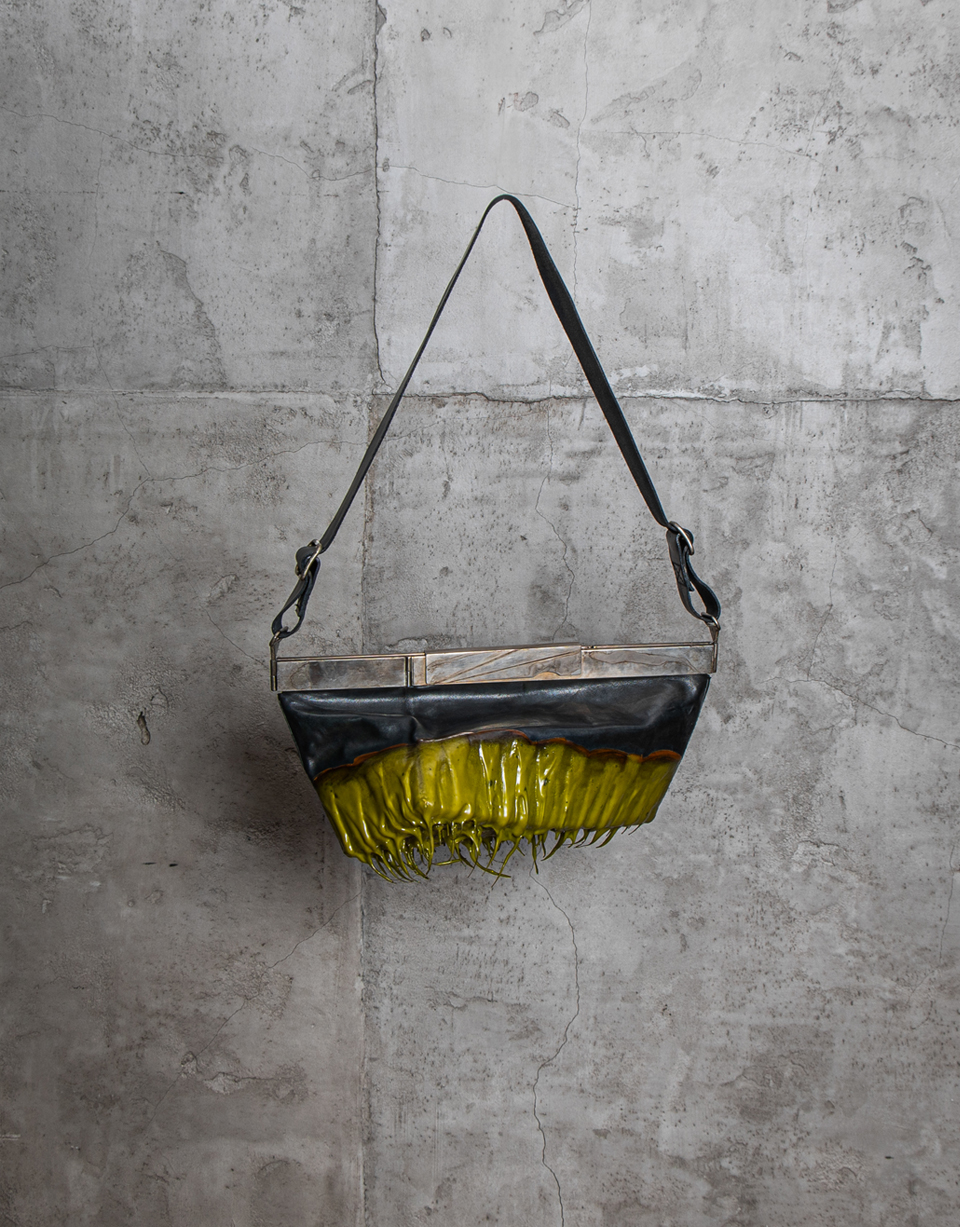 O.D. DRIP-RUBBERED MULTI-DIM. L. BAG/010
