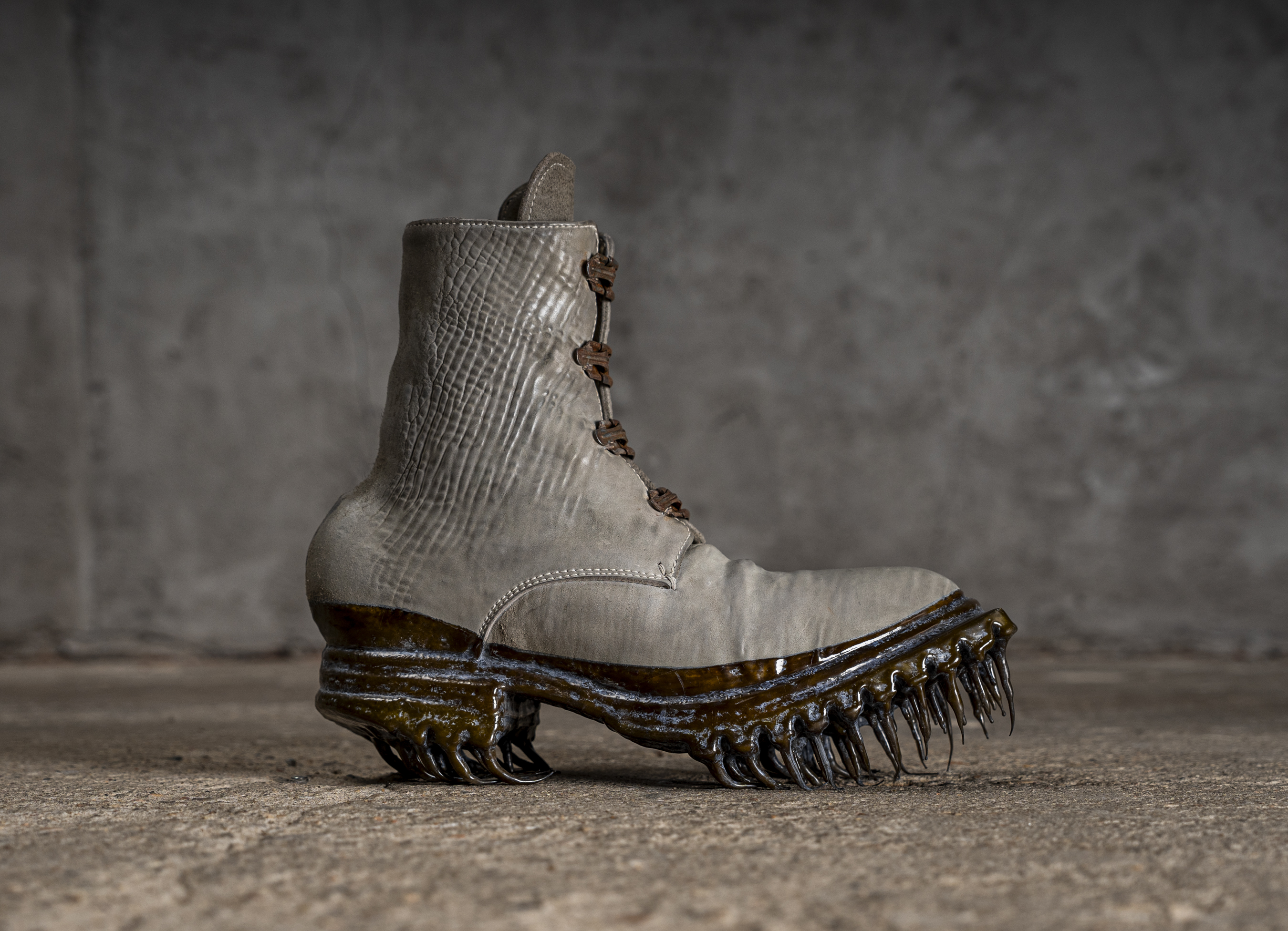 O.D. GOODYEAR, PROSTHETIC SPUR-BITER DRIP TANK COMBAT/036